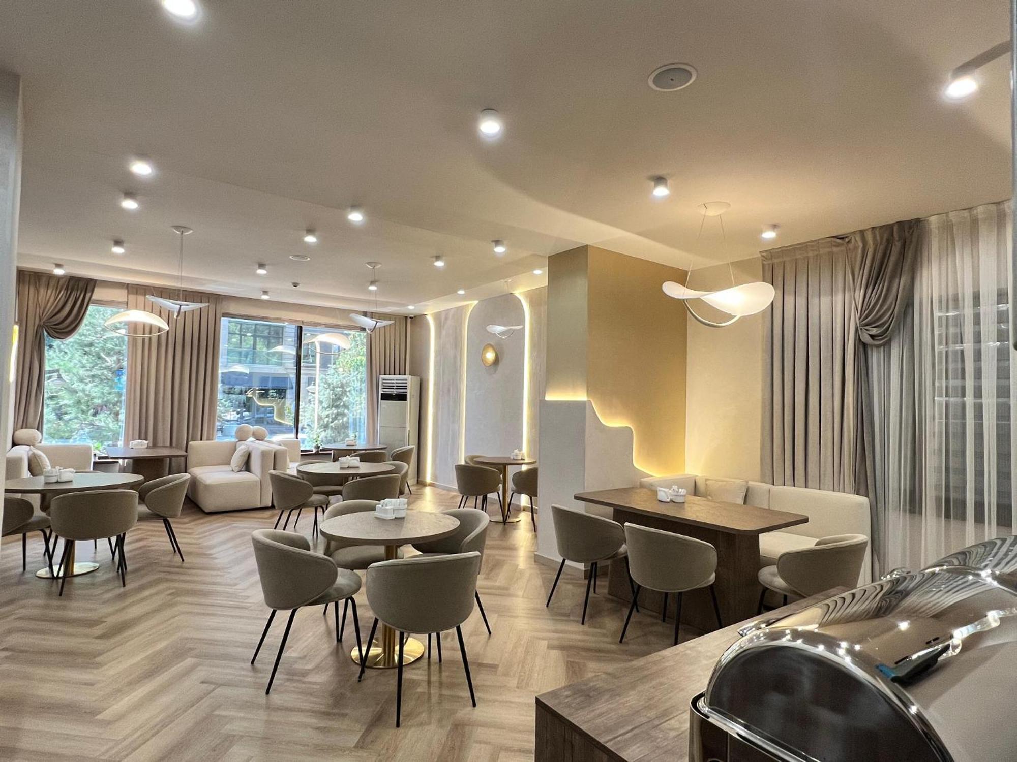 Hotel Fn Chimkent Extérieur photo