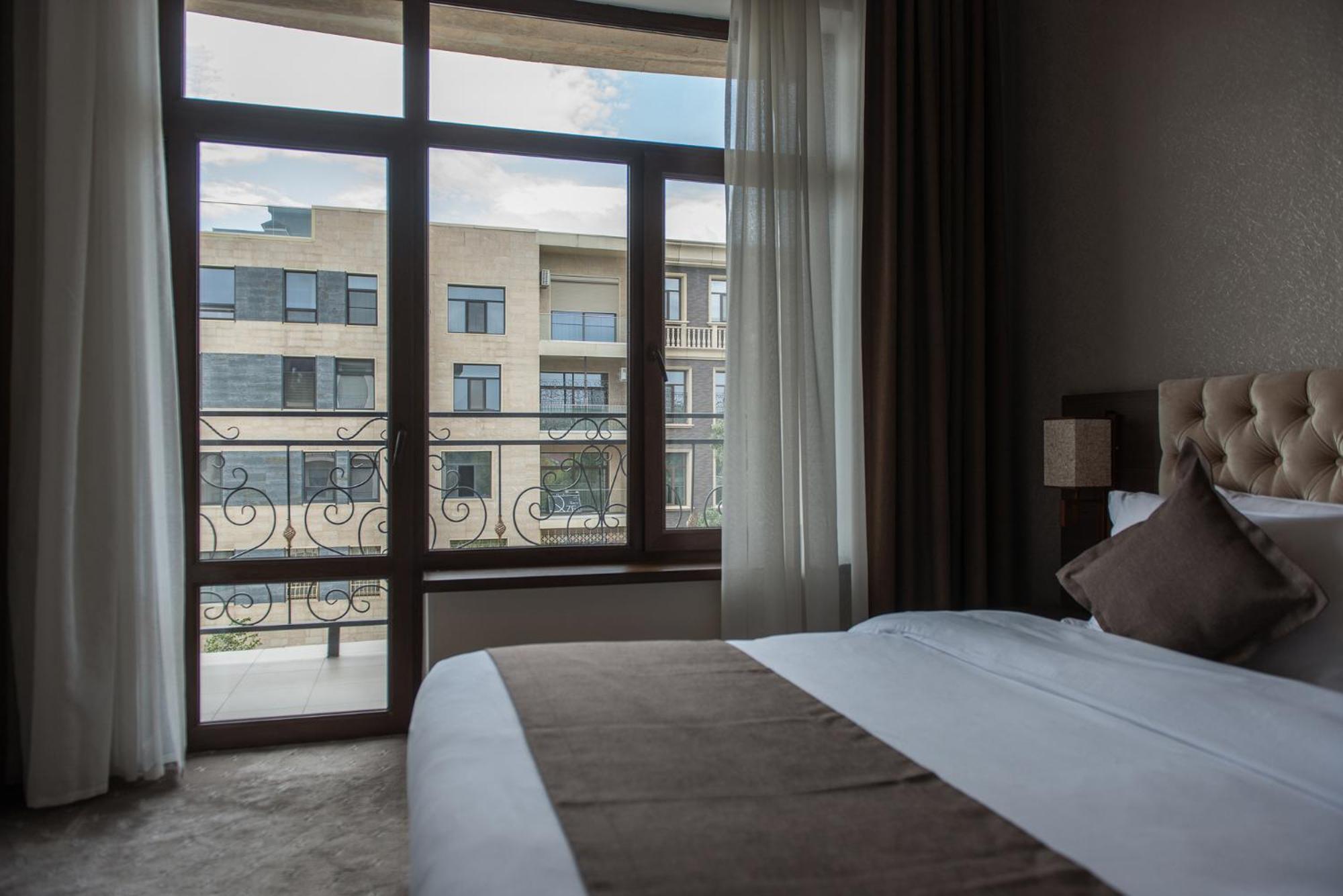 Hotel Fn Chimkent Extérieur photo